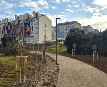 Prenovljeni odsek Parenzane v Livadah.