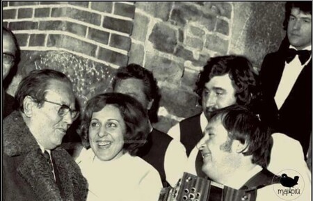 Ansambel Ottavia Brajka in Josip Broz - Tito (FB Izola - kot je bila nekoč) 