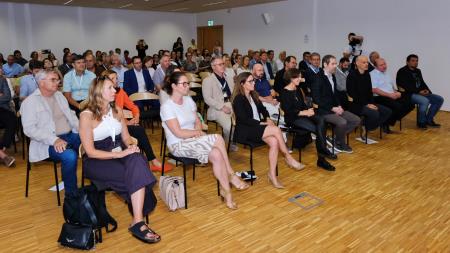 InnoRenew, slovesnost.