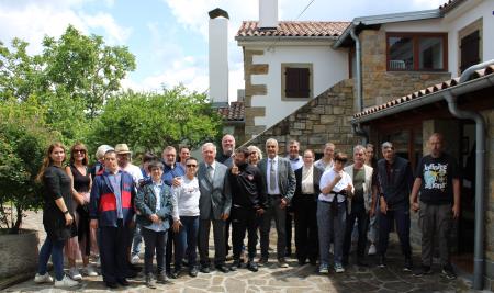 V programe na Fijerogi se vključuje približno 50 uporabnikov. Med njimi so predstavniki štirih istrskih občin (vir: Sklad Silva).
