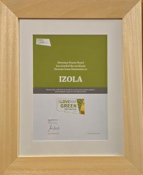 Priznanje Občini Izola.