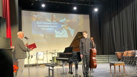 Ob Alexandru ravnatelj GŠ Koper Iztok Babnik.