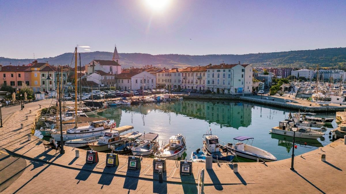 Izola4